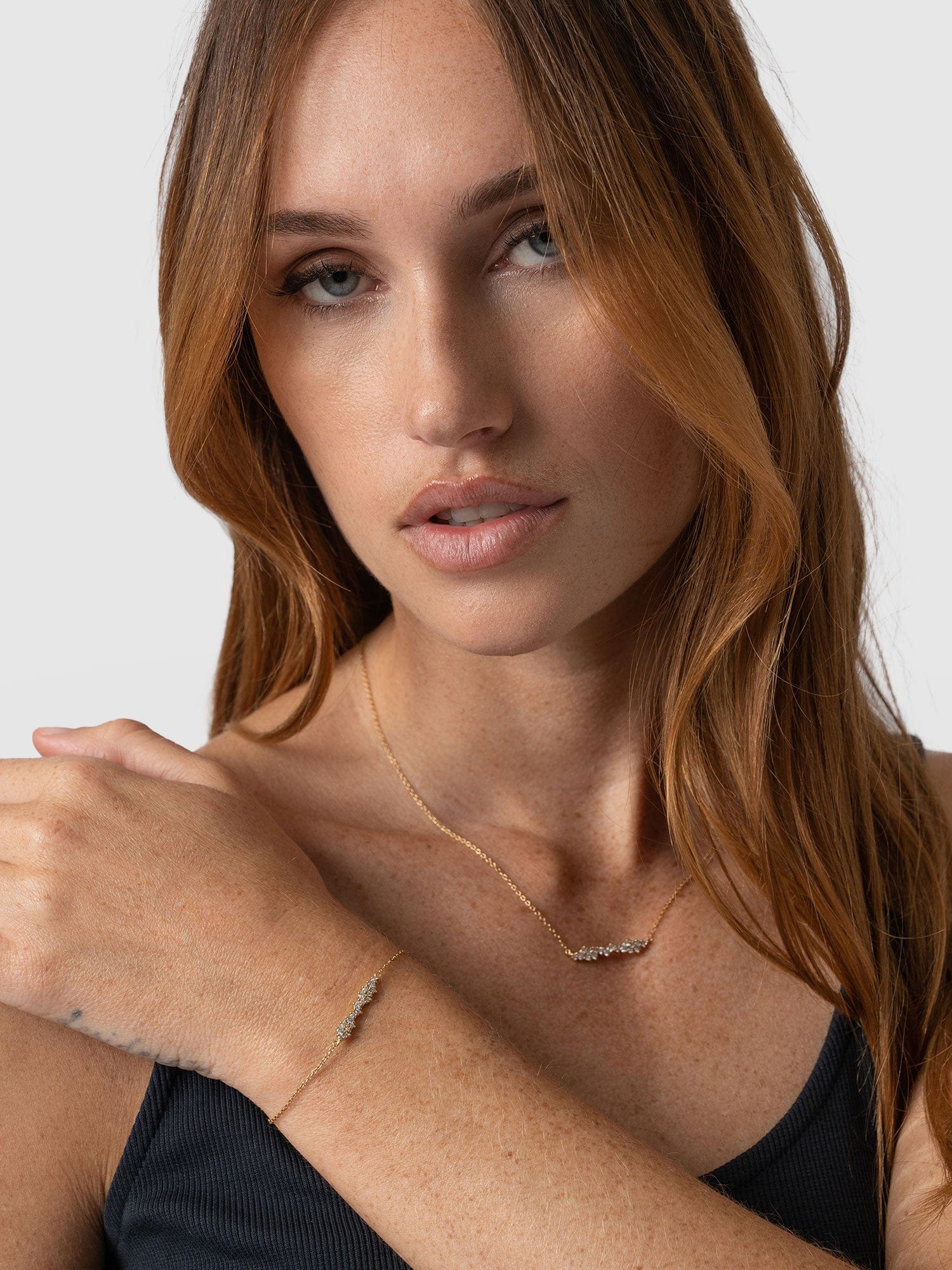 Constellation Cluster Bar Bracelet Gold - Women's Jewellery | Saint + Sofia® EU